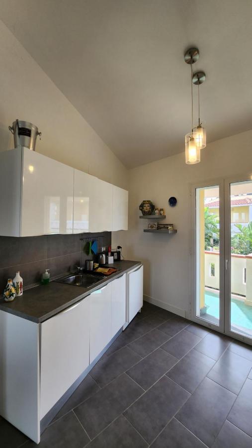 Sea'S Chalet Fontane Bianche Εξωτερικό φωτογραφία